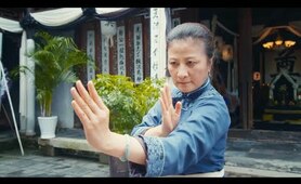 80 year old Kung Fu grandma beats Japanese samurai with Tai Chi